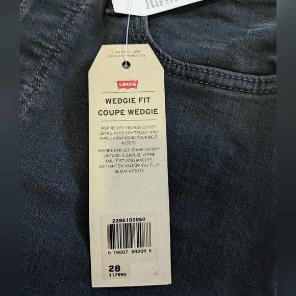 Levis Wedgie Fit Jeans . 2 Pairs - Picture 10 of 16